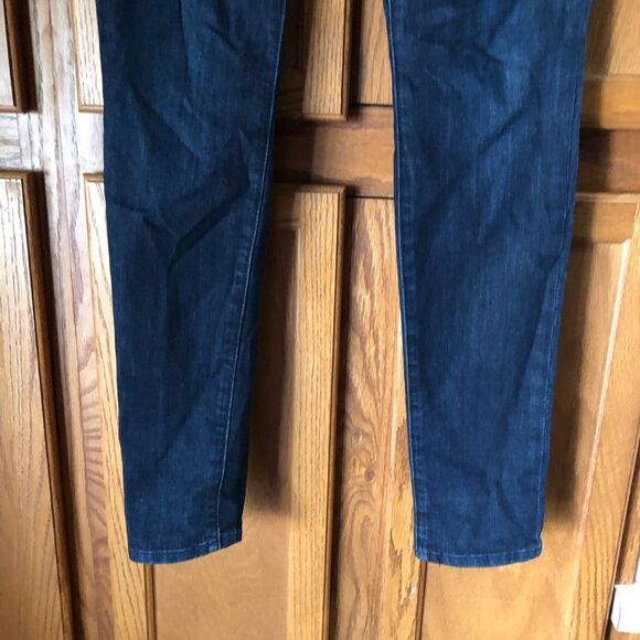 7 For All Mankind Gwenevere Skinny Jeans - 28 - Picture 5 of 13